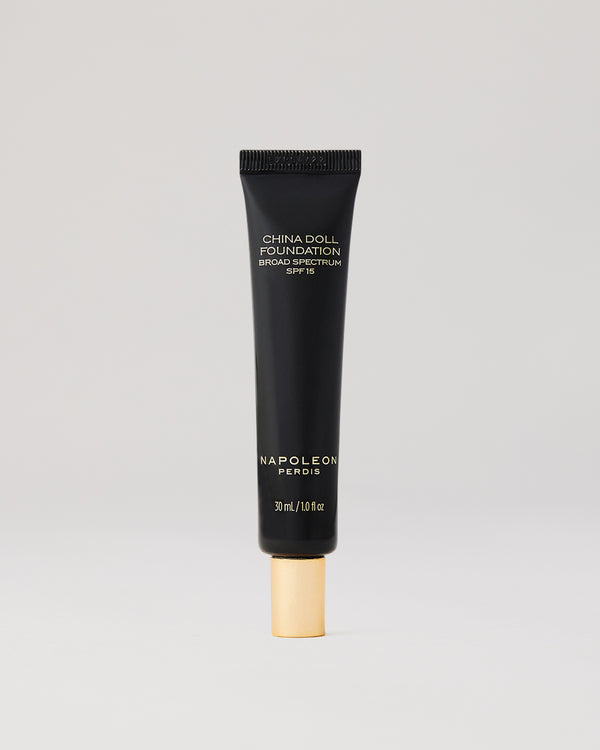Napoleon Perdis China Doll Foundation - Look 1